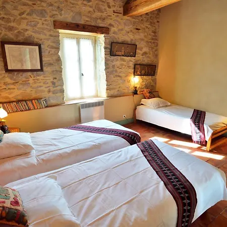 Le Village-hotes
