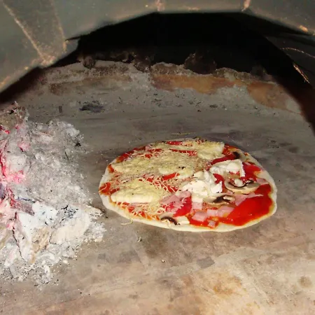 Le Village-hotes فندق مبيت وإفطار