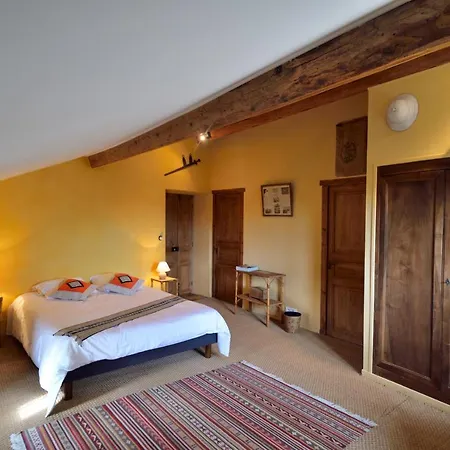 Le Village-hotes 3*