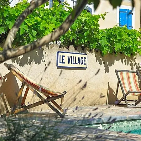 Le Village-hotes Bed and breakfast